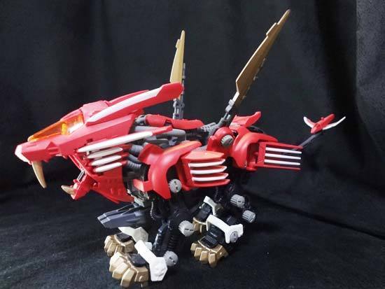 ゾイド！赤いブレードライガー！レオントロス専用機